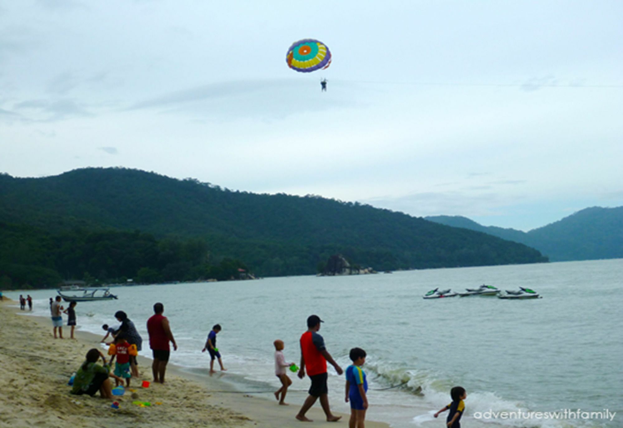 Pinang Beach Apartment @ Bayu Emas Batu Feringgi Buitenkant foto
